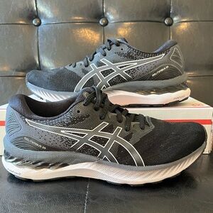 ASICS Gel-Nimbus 23‎ Black White Women’s Sz 8